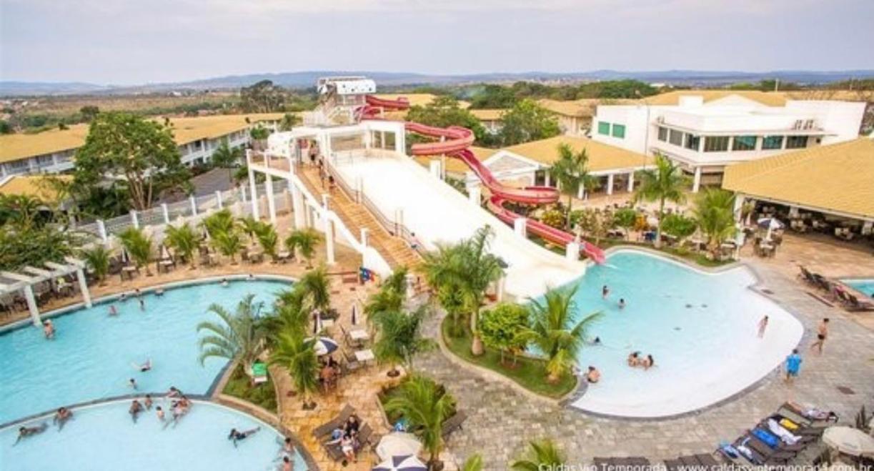 Lacqua Diroma V: Waterpark-Adjacent Apartment Caldas Novas Exterior photo